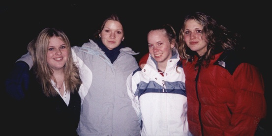 girls2.jpg